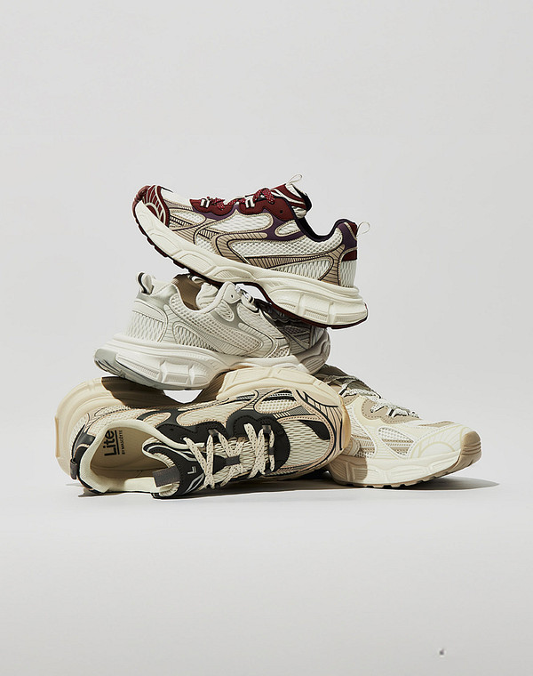 Белые женские кроссовки 3990₽