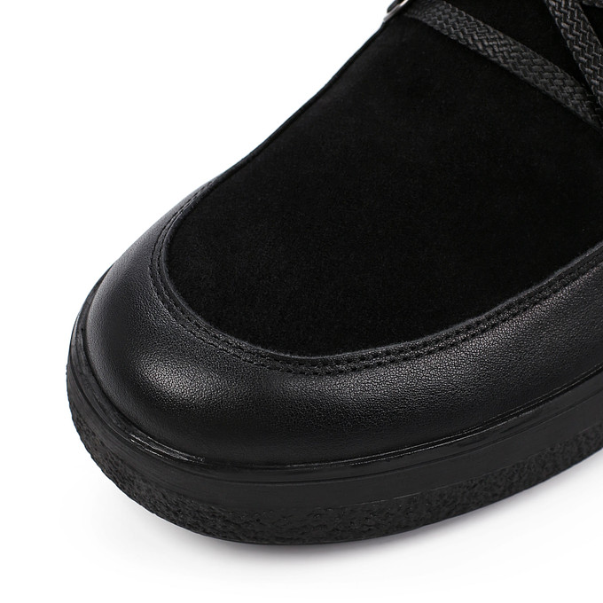 Черные женские кожаные ботинки "Саламандер"