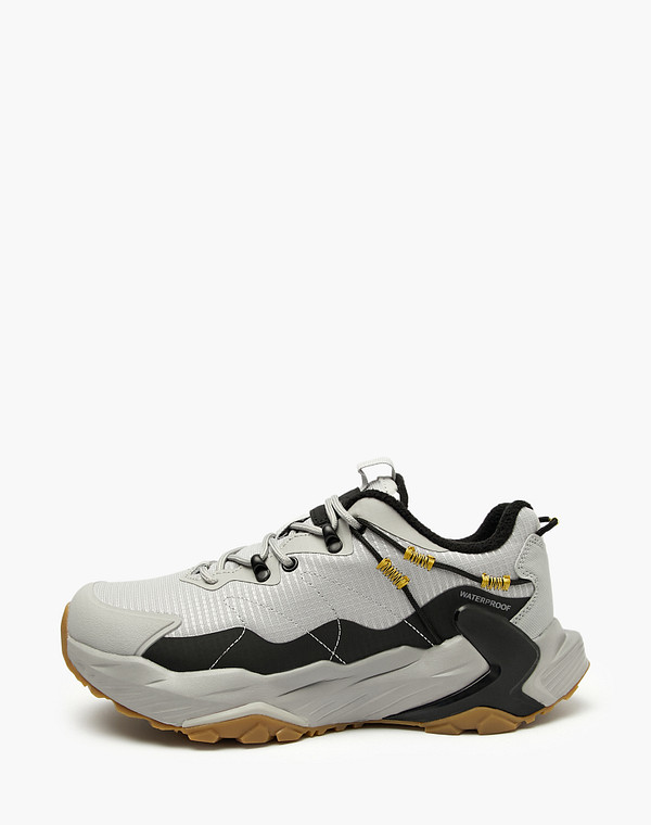 Серые женские кроссовки 10990₽