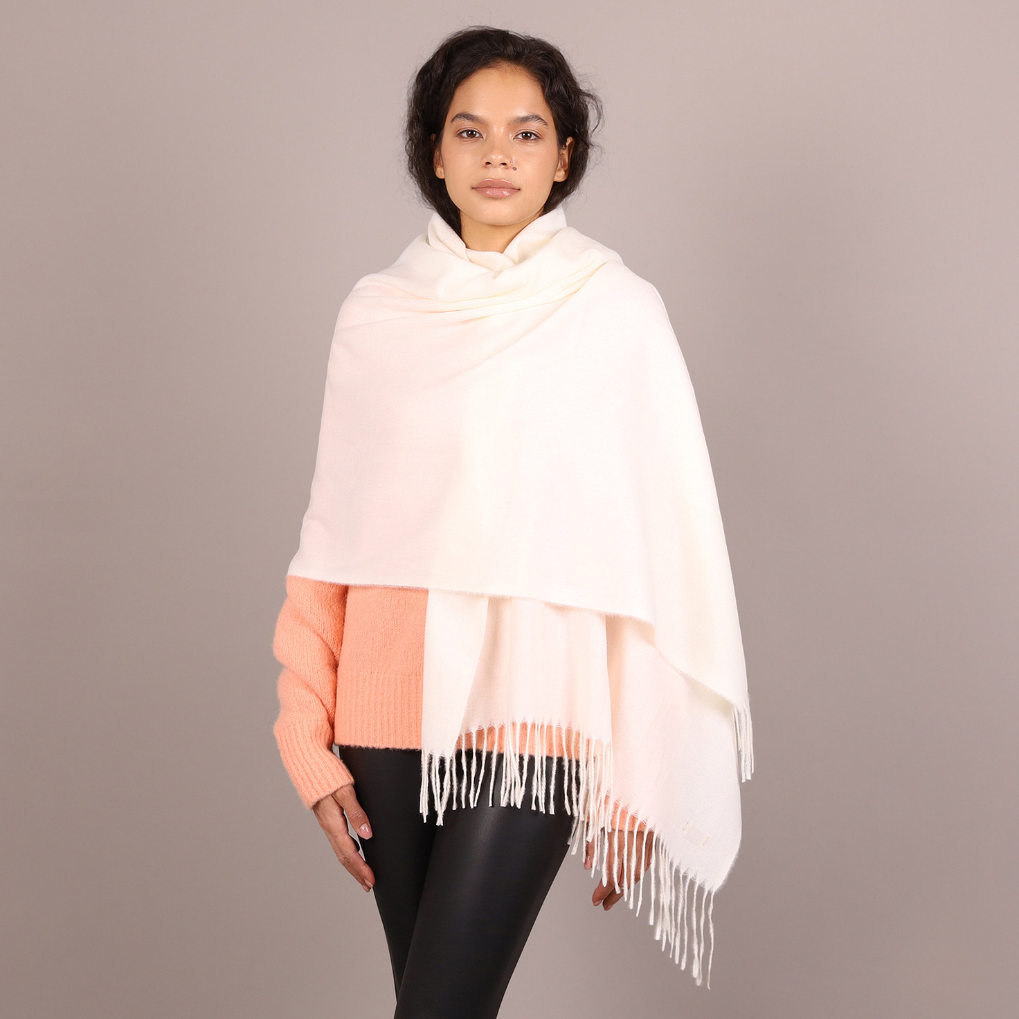 Палантин женский INSTREET YU-32-46757-006 фото