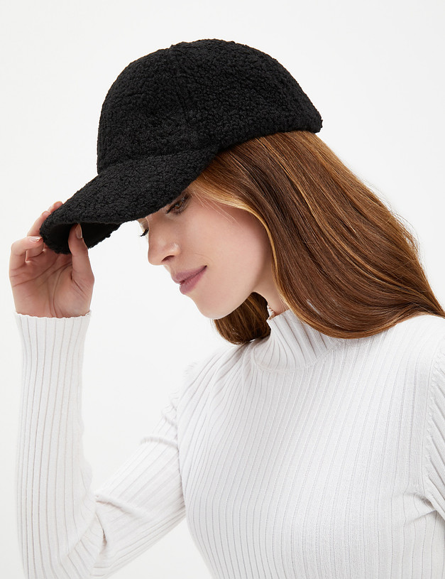 Черная плюшевая женская кепка MASCOTTE 746-2204-2402 | ракурс 1