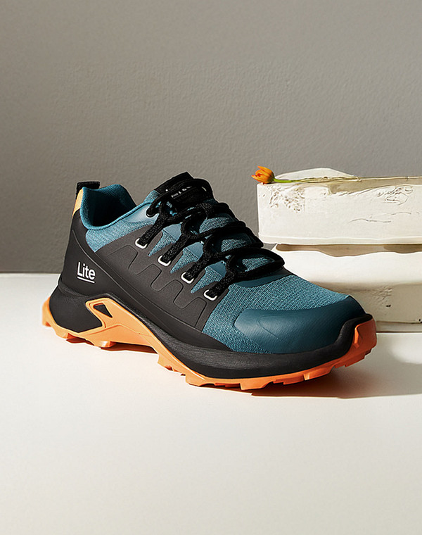 Зеленые мужские кроссовки 2990₽